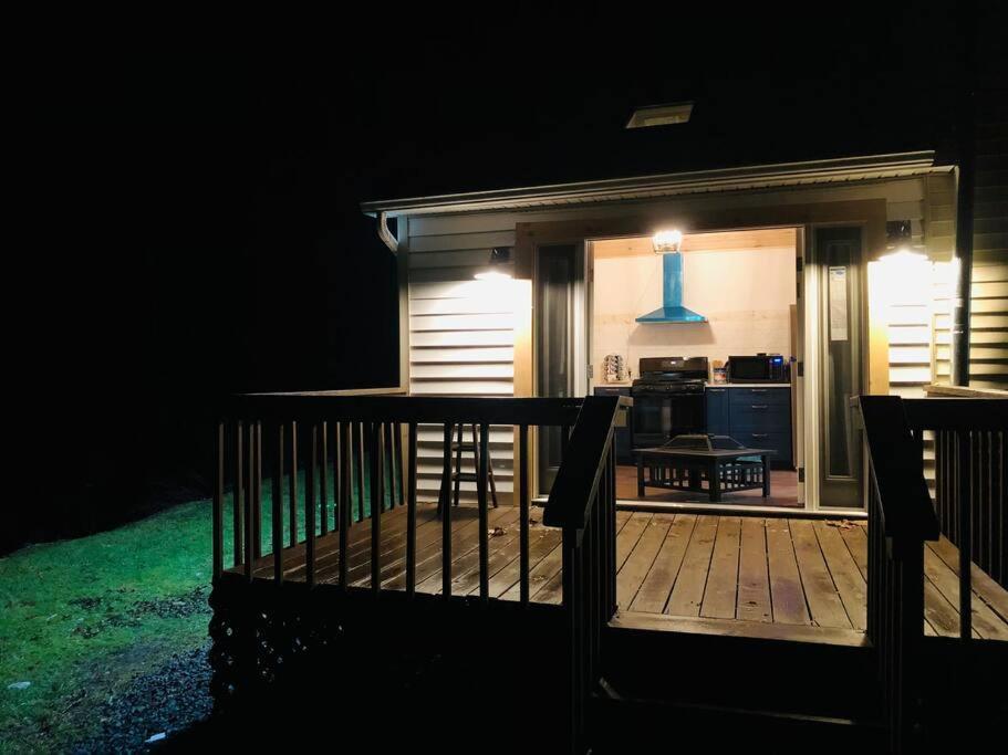 Starlight Charming 120-Year-Old Farmhouse By The Creek. מראה חיצוני תמונה